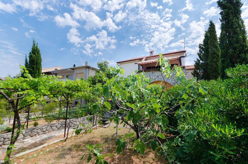 Apartment Bozena Punat Eksteriør bilde